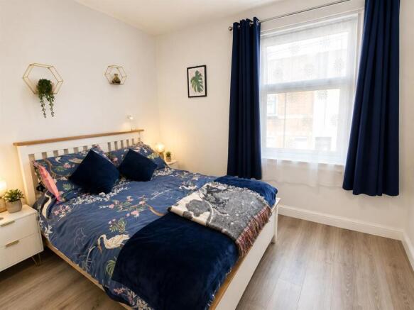 2 bed Terraced for sale Image 6