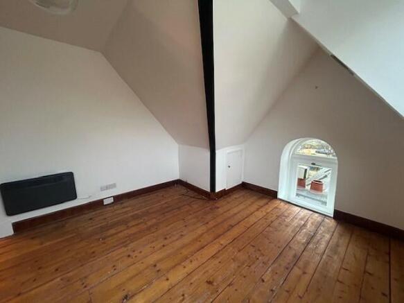 L'Room 4