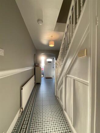 hall1.jpg