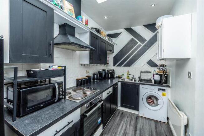 1 bed Apartment for sale Image 6