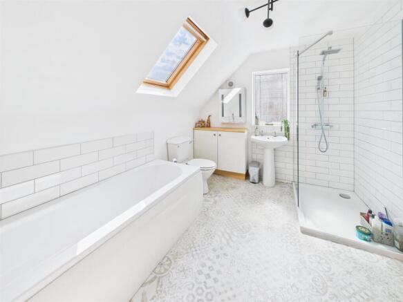Large Family Bathroom