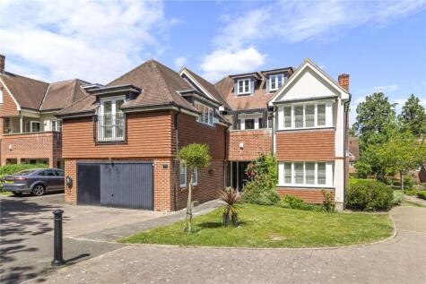 Pitt Rivers Close, Guildford, Surrey, GU1