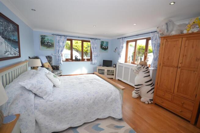 bed 3.JPG