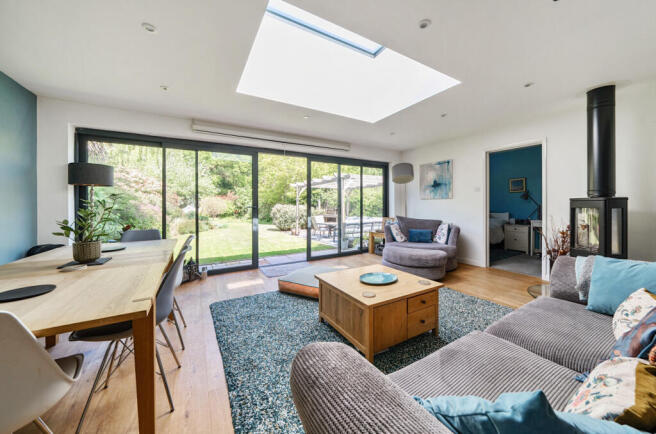 22-6814afc28e497-...