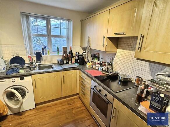 2 bed Apartment for sale Image 2