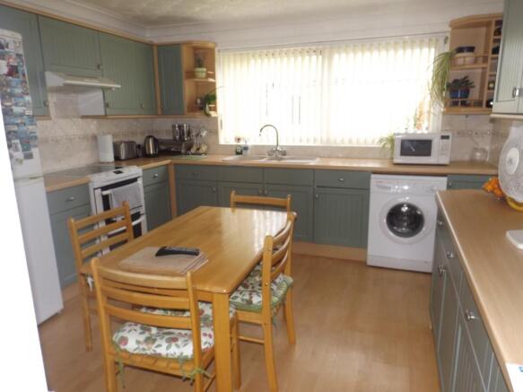 Kitchen/Breakfast Ro