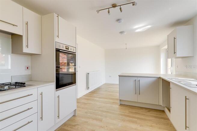 Kitchen/Breakfast Room