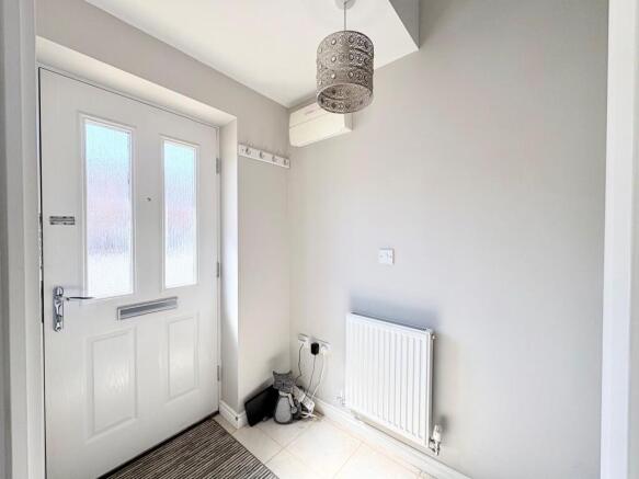 3 bed Semi-Detached for sale Image 5