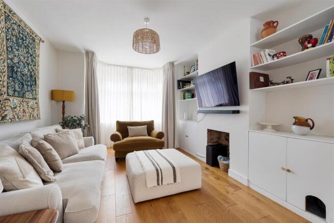 Longacre Road, E17