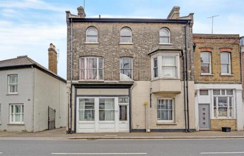 Thames Street, Hampton, TW12