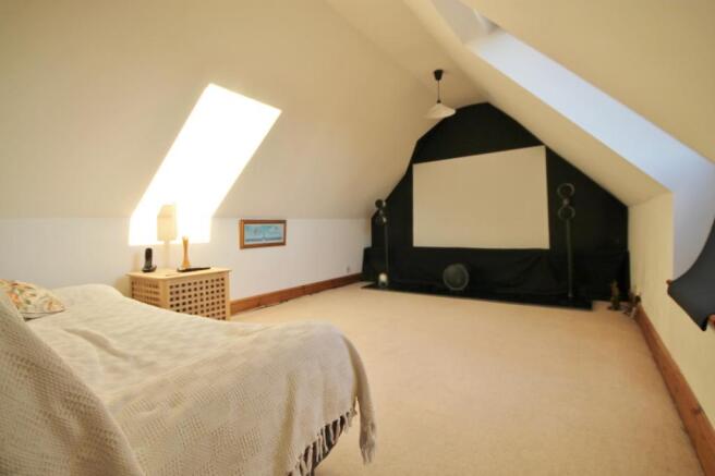 Bonus Loft Room