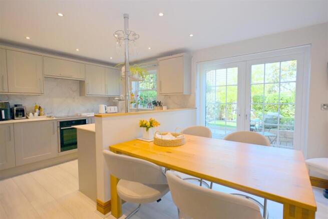 Kitchen/Dining Room