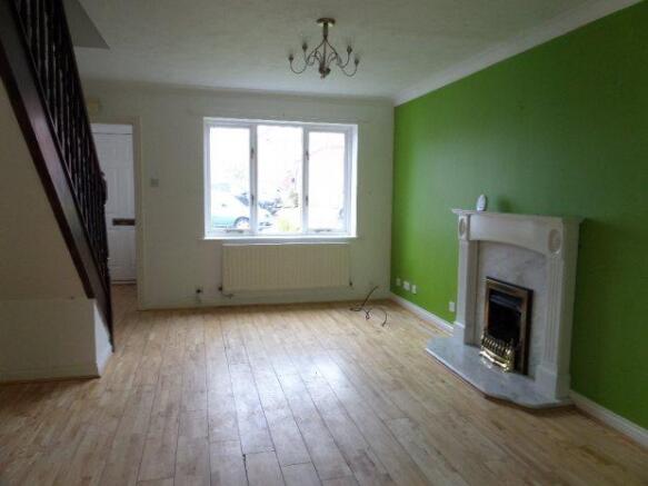OPEN PLAN LOUNGE