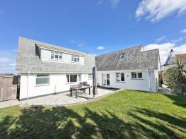 Pendorric, Crescent Rise, Constantine Bay, Padstow PL28 8JE
