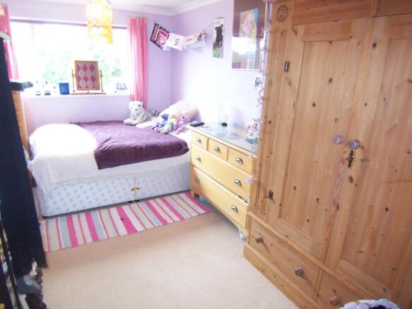 BEDROOM 4