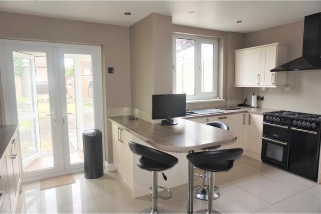 Kitchen / Breakfast