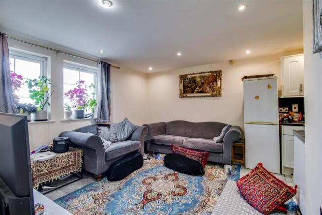 1 bed Apartment for sale Image 5