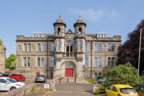 Skibo Court, Dunfermline, KY12