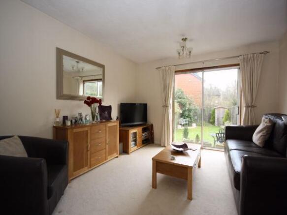 Sitting Room/ Dinin