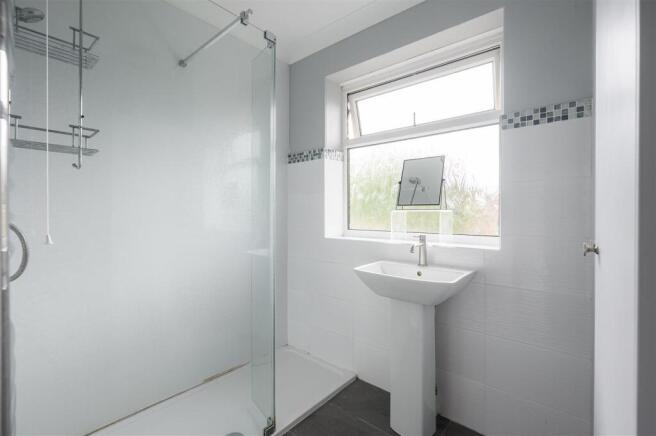 4 bed Semi-Detached for sale Image 10