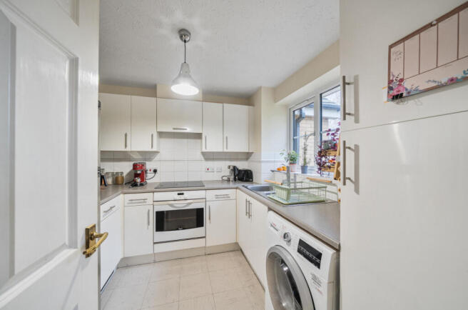 1380927-3-69131fd...