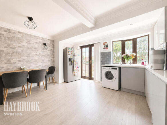 2 bed Terraced for sale Image 6