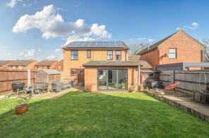 24, Maple Close, Towcester NN12 6XD