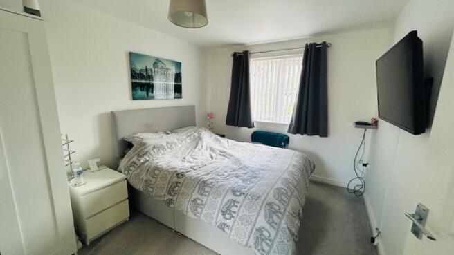 3 bed Semi-Detached for sale Image 6