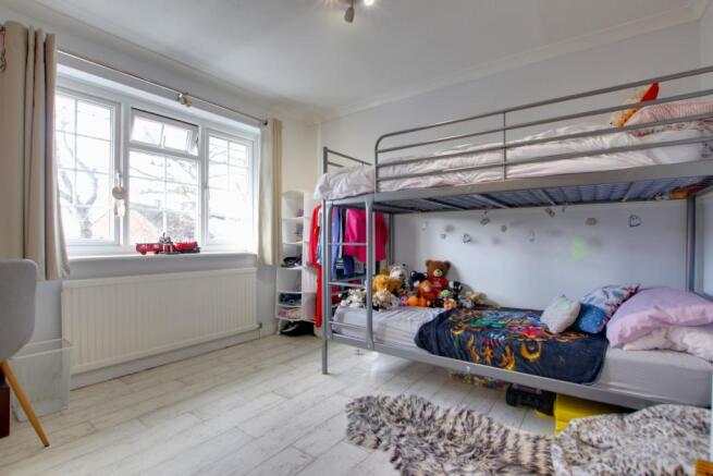 BEDROOM 2