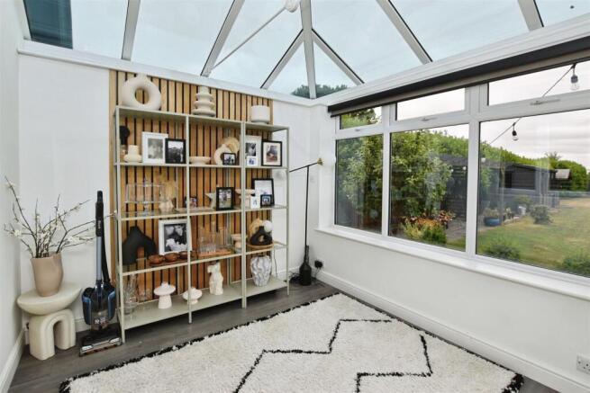 3 bed Semi-Detached Bungalow for sale Image 10