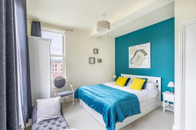 2 bed Apartment for sale Image 6