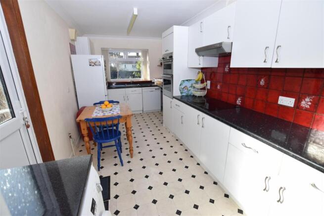 Kitchen/Breakfast Room