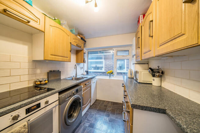 1383736-1-6929bfe...