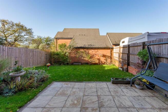 Greenford Drive, Priorslee, Telford photo 4