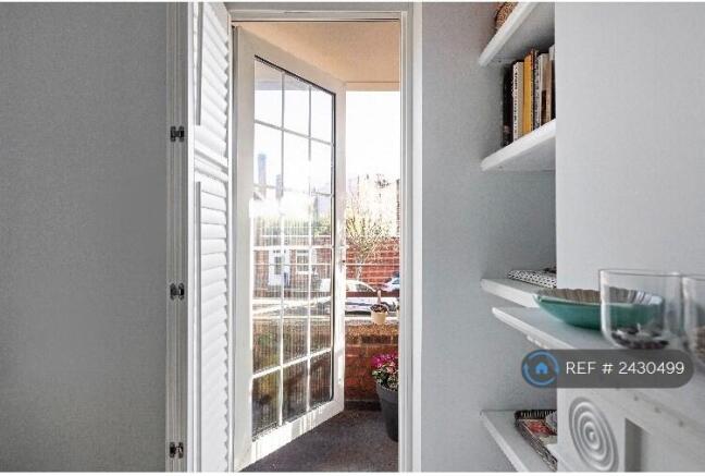 Balcony/Sitting Room 