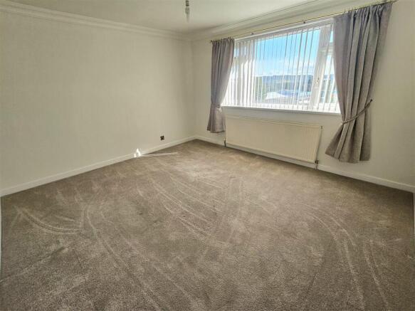 3 bed Detached to rent Image 7