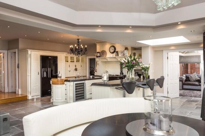 Kitchen (D)