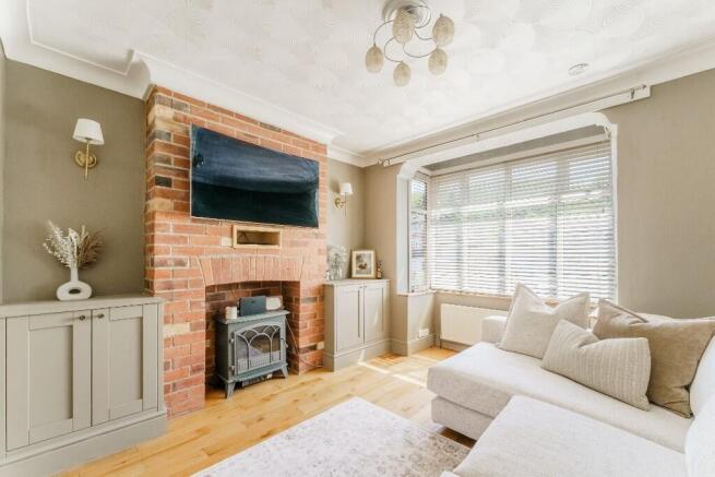 3 bed Semi-Detached for sale Image 8