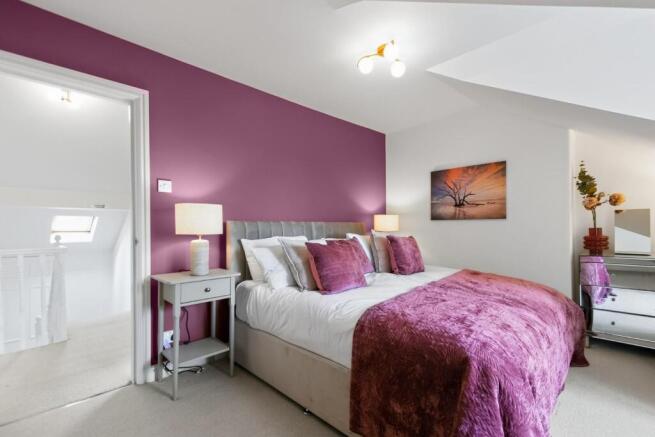 2 bed Apartment for sale Image 6