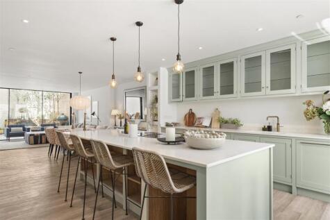 Lakeside Road, London W14