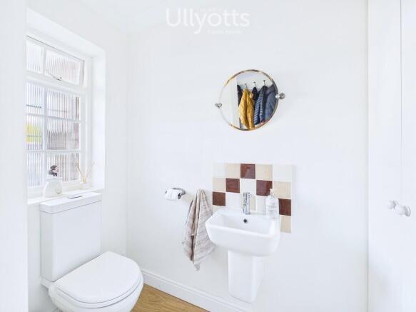 Cloakroom/WC