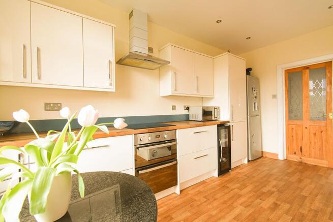 kitchen-2.jpg