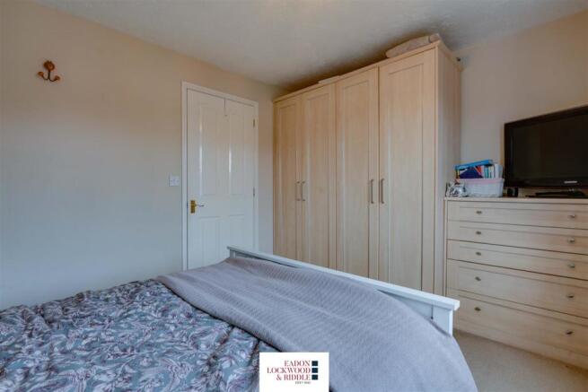 Bedroom 1-2.jpg