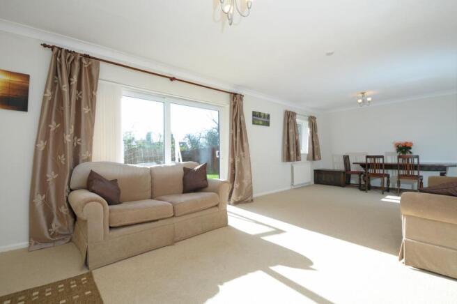 Sitting/Dining Room