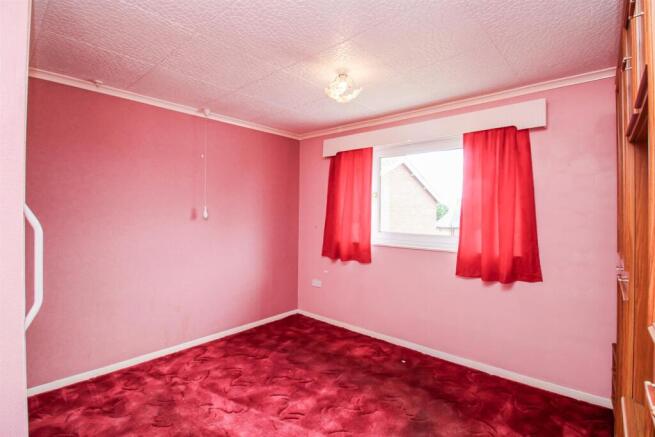 2 bed Apartment for sale Image 5
