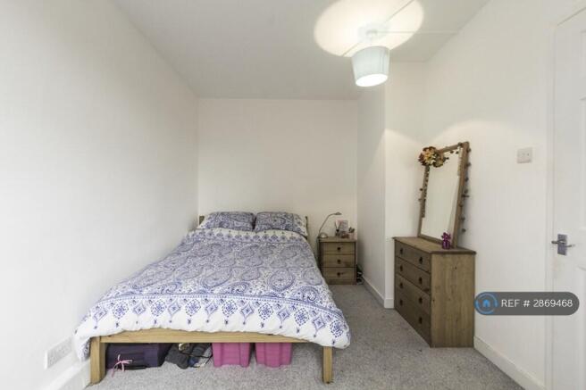 Bed 2 - Spacious Double Room