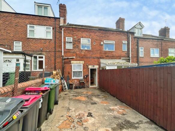3 bed Terraced for sale Image 8