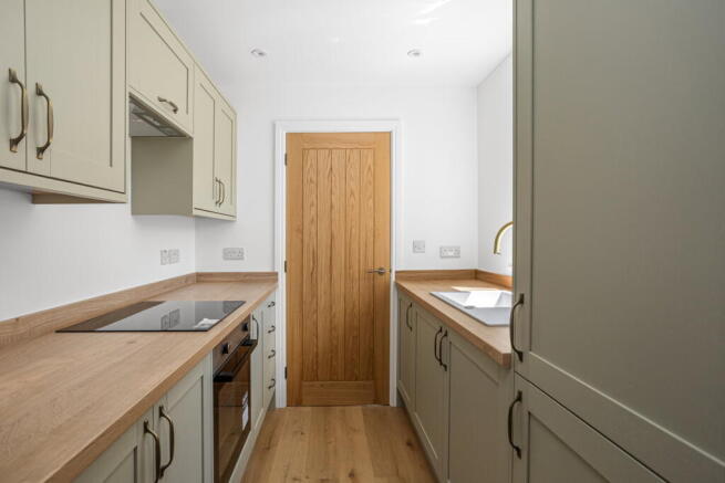 2 bed Semi-Detached for sale Image 6