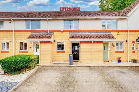 Pinewood Place, Dartford