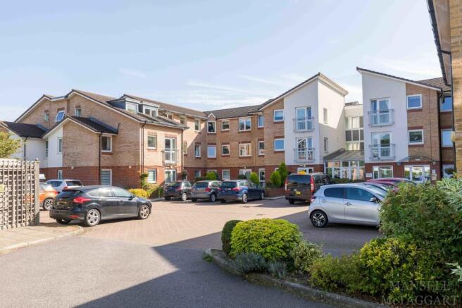 Millfield Court, Crawley, RH11 photo 2